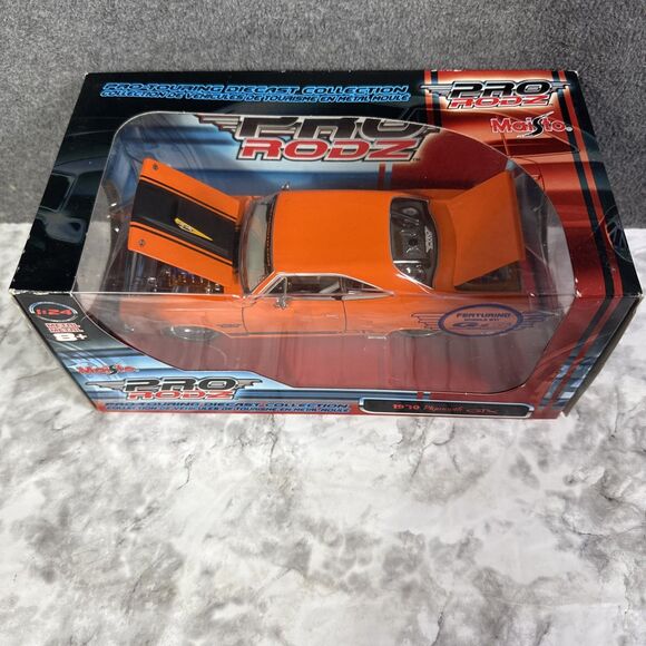 Maisto PRO RODZ 1:24 "1970 Plymouth GTX"  Diecast Orange Black Pro Touring - Picture 2 of 7